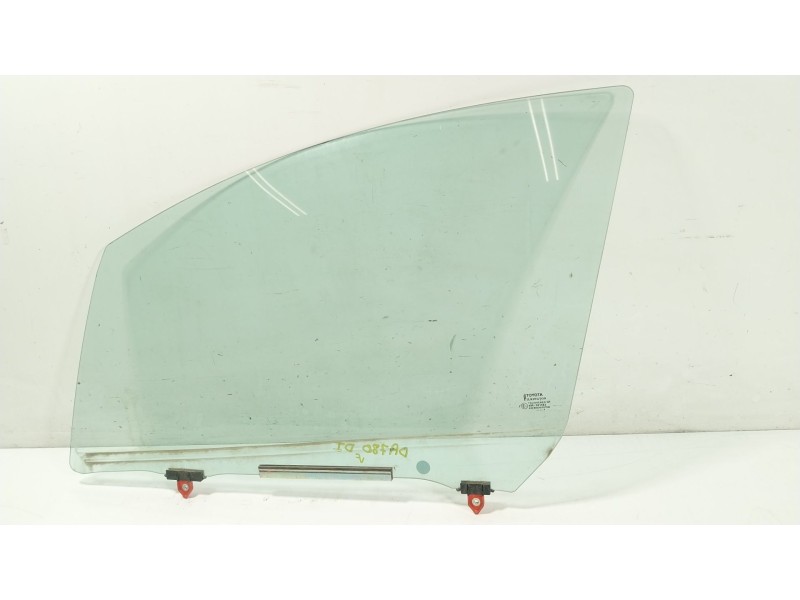 Recambio de cristal puerta delantero izquierdo para toyota yaris (_p13_) 1.5 hybrid (nhp130_) referencia OEM IAM   
