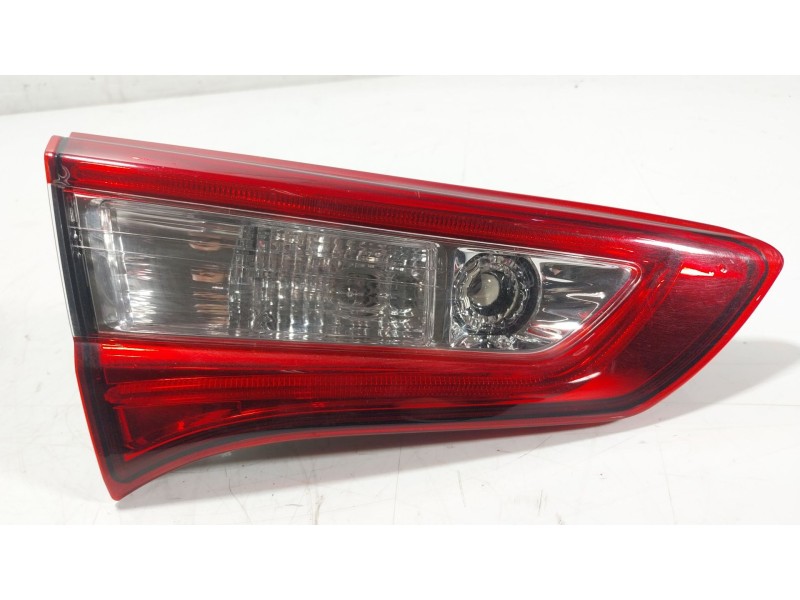 Recambio de piloto trasero izquierdo interior para toyota yaris (_p13_) 1.5 hybrid (nhp130_) referencia OEM IAM   