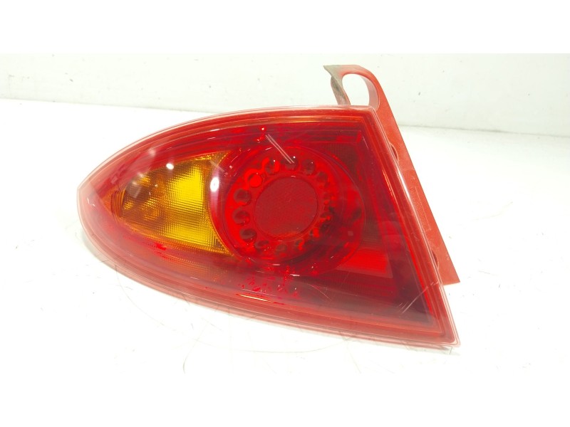 Recambio de piloto trasero izquierdo para seat leon (1p1) 1.9 tdi referencia OEM IAM   