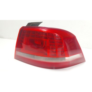 PILOTO TRASERO DERECHO 3AE945208B 