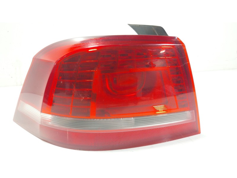 Recambio de piloto trasero izquierdo para volkswagen passat b7 (362) 2.0 tdi referencia OEM IAM  3AE945207B 