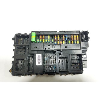 CAJA RELES / FUSIBLES 2HJ937087AL SU5T15604 