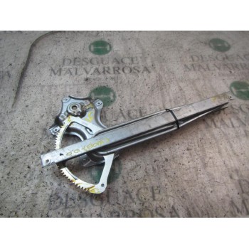 ELEVALUNAS DELANTERO DERECHO 