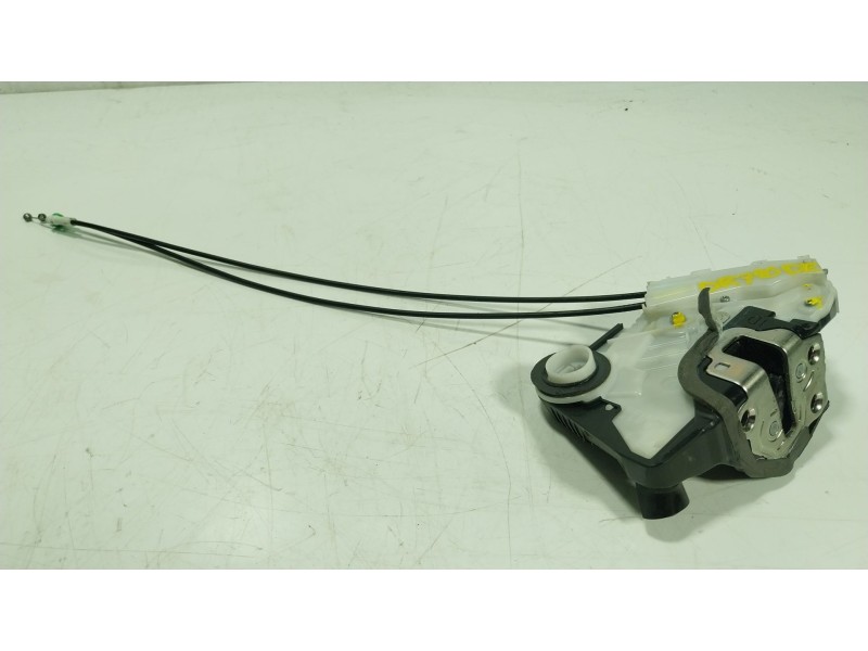 Recambio de cerradura puerta delantera izquierda para toyota yaris (_p13_) 1.5 hybrid (nhp130_) referencia OEM IAM   