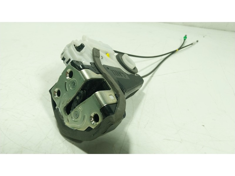 Recambio de cerradura puerta trasera derecha para toyota yaris (_p13_) 1.5 hybrid (nhp130_) referencia OEM IAM   
