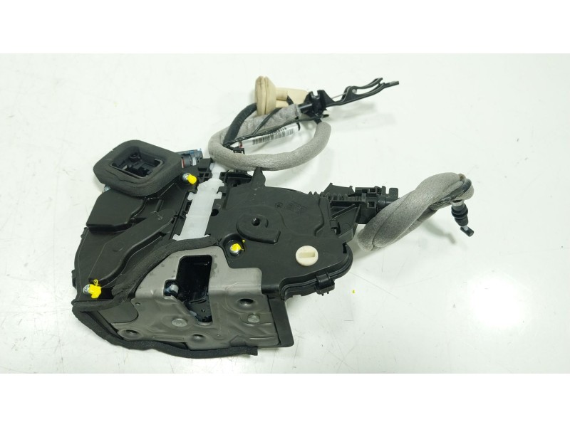 Recambio de cerradura puerta trasera izquierda para volkswagen tiguan 1.5 tsi referencia OEM IAM  3J0839015A 