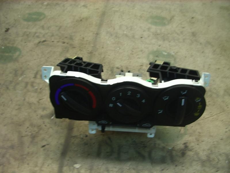 Recambio de mando calefaccion / aire acondicionado para hyundai getz (tb) 1.5 crdi gls referencia OEM IAM 972501C100  
