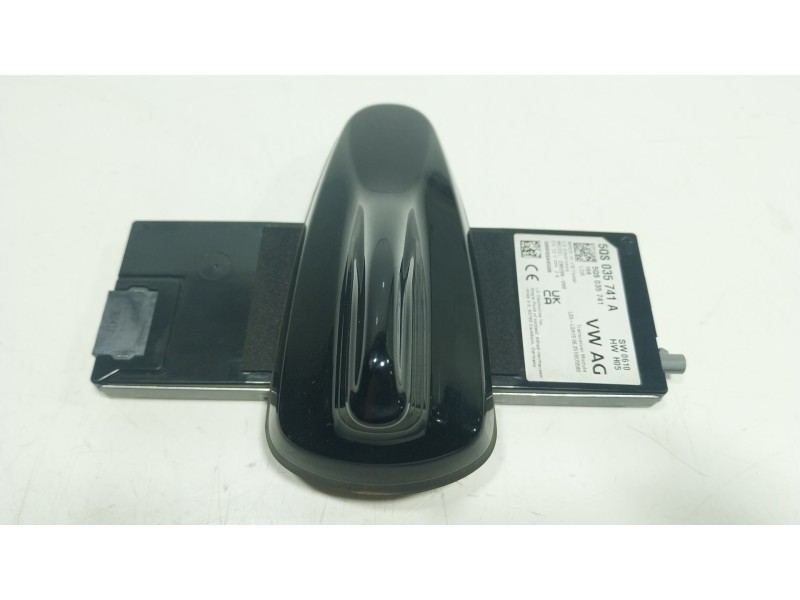 Recambio de antena para volkswagen tiguan 1.5 tsi referencia OEM IAM  5QS035741A 