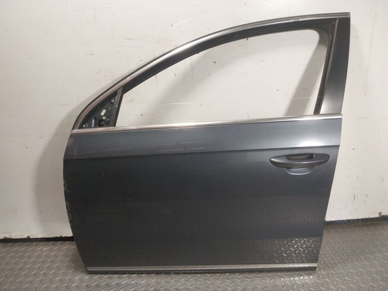 Recambio de puerta delantera izquierda para volkswagen passat b7 (362) 2.0 tdi referencia OEM IAM   