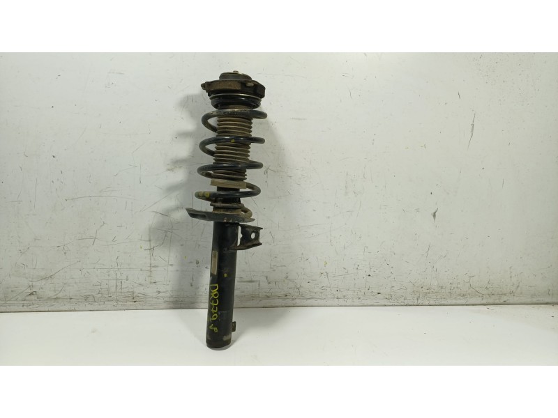 Recambio de amortiguador delantero derecho para volkswagen passat b7 (362) 2.0 tdi referencia OEM IAM  1KO412331B 