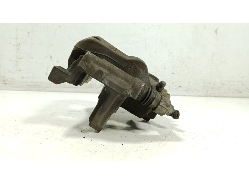 Recambio de pinza freno delantera izquierda para renault trafic iii furgoneta (fg_) 1.6 dci 115 (fgmd) referencia OEM IAM   