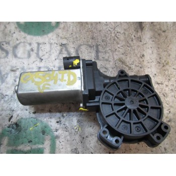MOTOR ELEVALUNAS TRASERO DERECHO 8200733832 