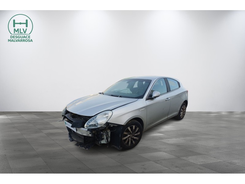alfa romeo giulietta (940_) del año 2016