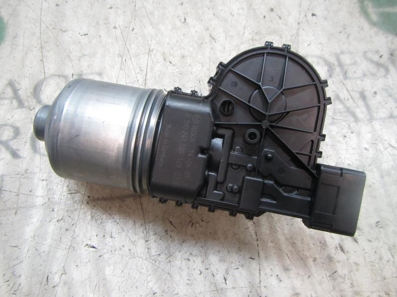 Recambio de motor limpia delantero para renault zoe referencia OEM IAM  0390241580 