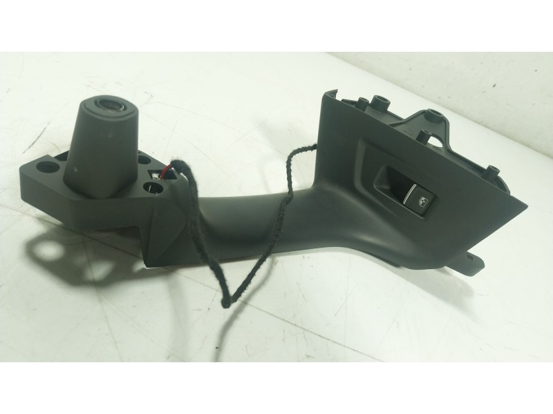 Recambio de mando elevalunas trasero derecho para volkswagen touareg (cr7, rc8) 3.0 tdi 4motion referencia OEM IAM  5G0959855L 