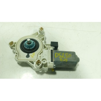 MOTOR ELEVALUNAS DELANTERO DERECHO 4K0959802 4K0959802 
