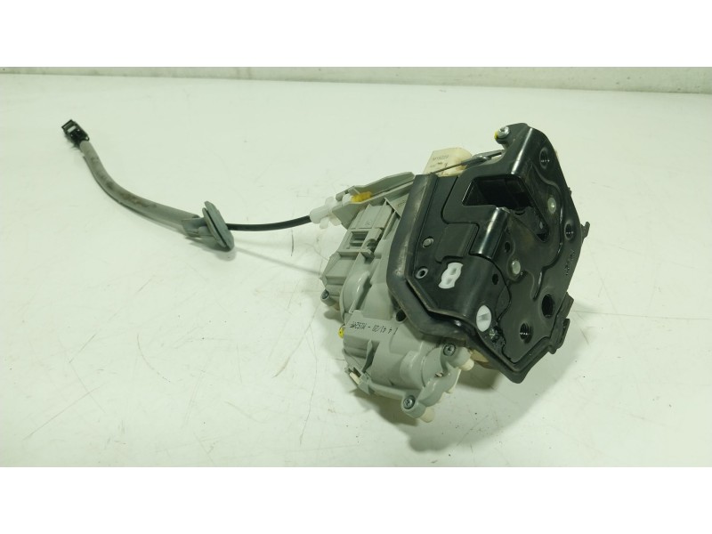 Recambio de cerradura puerta trasera izquierda para volkswagen touareg (cr7, rc8) 3.0 tdi 4motion referencia OEM IAM  4G0839015C
