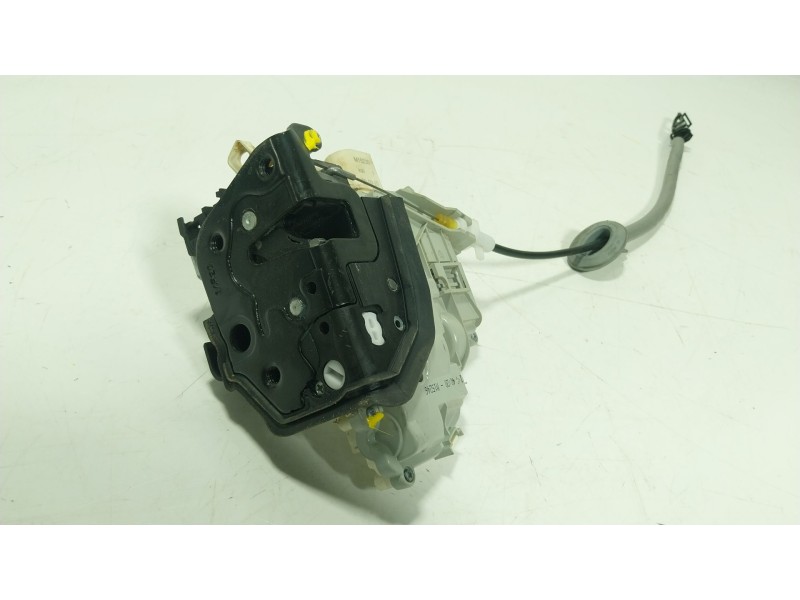 Recambio de cerradura puerta trasera derecha para volkswagen touareg (cr7, rc8) 3.0 tdi 4motion referencia OEM IAM  4C0839016C 