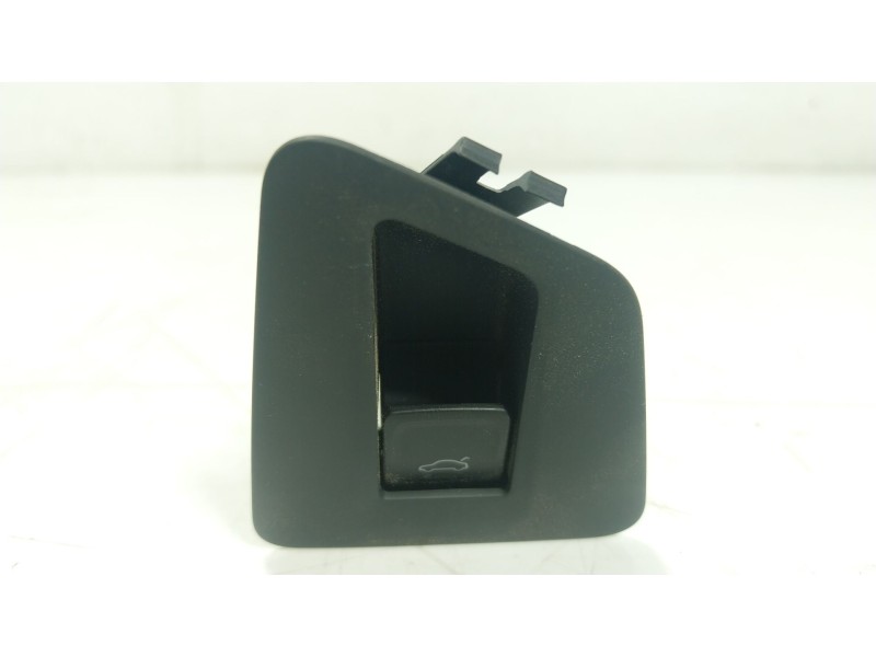 Recambio de maneta porton para volkswagen touareg (cr7, rc8) 3.0 tdi 4motion referencia OEM IAM  3G0959831 