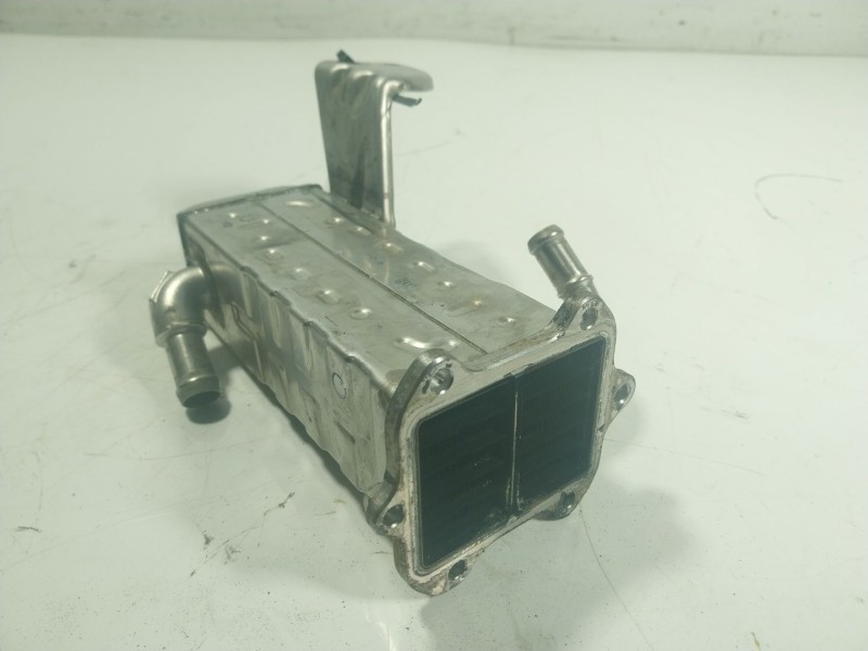 Recambio de enfriador egr para ssangyong rodius xdi limited referencia OEM IAM  A6711400570 