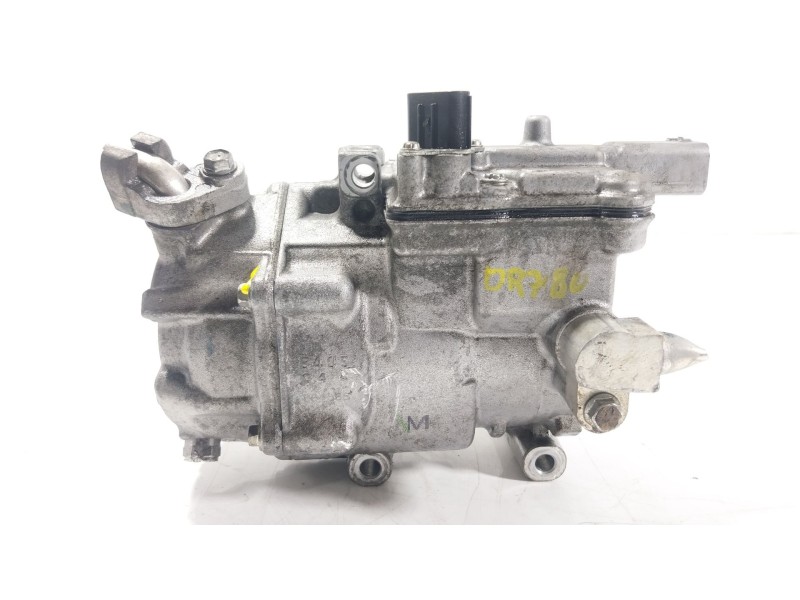 Recambio de compresor aire acondicionado para toyota yaris (_p13_) 1.5 hybrid (nhp130_) referencia OEM IAM  0422001350 