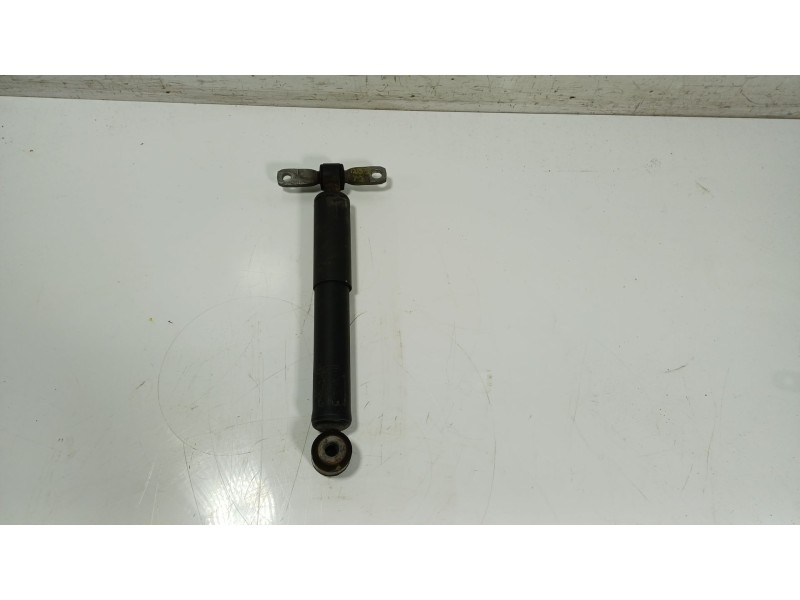 Recambio de amortiguador trasero izquierdo para peugeot rifter 1.5 bluehdi 130 referencia OEM IAM  9826243180 