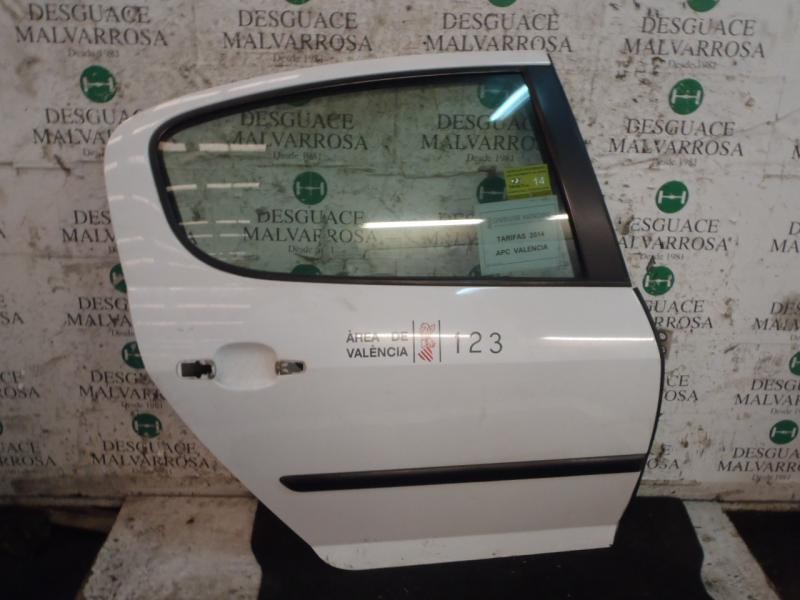Recambio de puerta trasera derecha para peugeot 407 sr confort referencia OEM IAM   