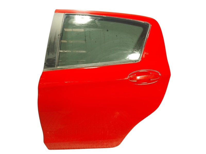 Recambio de puerta trasera izquierda para toyota yaris (_p13_) 1.5 (nsp131_) referencia OEM IAM   