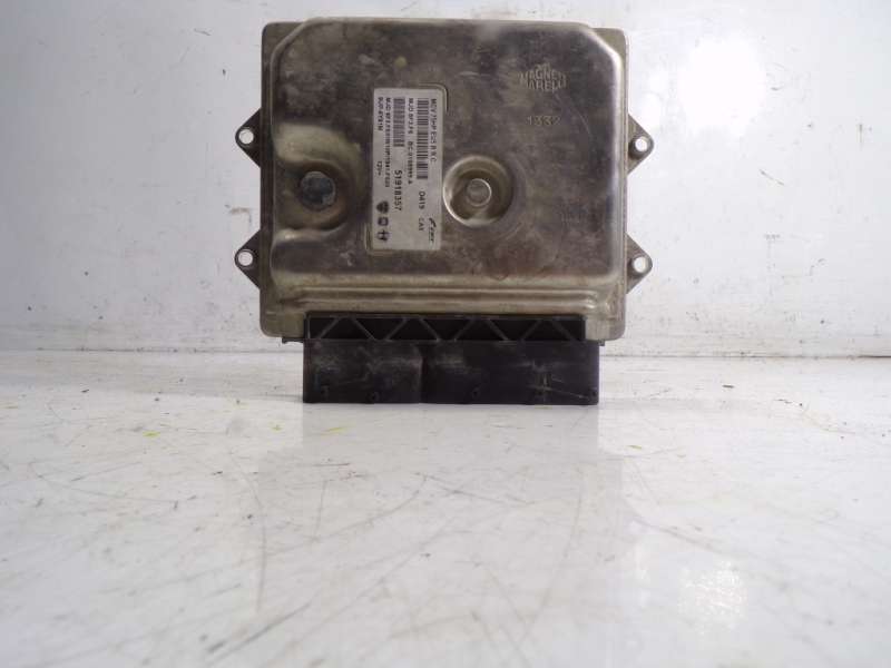 Recambio de centralita motor uce para citroën nemo 1.3 hdi fap referencia OEM IAM  51918357 51918357