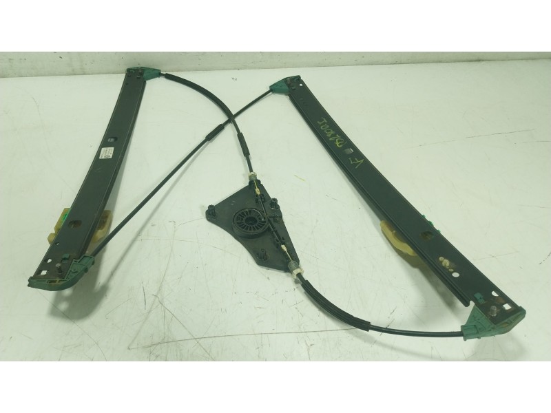 Recambio de elevalunas delantero izquierdo para volkswagen touareg (cr7, rc8) 3.0 tdi 4motion referencia OEM IAM  760837461D 