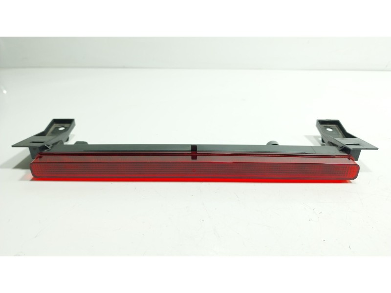 Recambio de piloto trasero central para volvo xc40 (536) t4 plug-in hybrid referencia OEM IAM  32345585 
