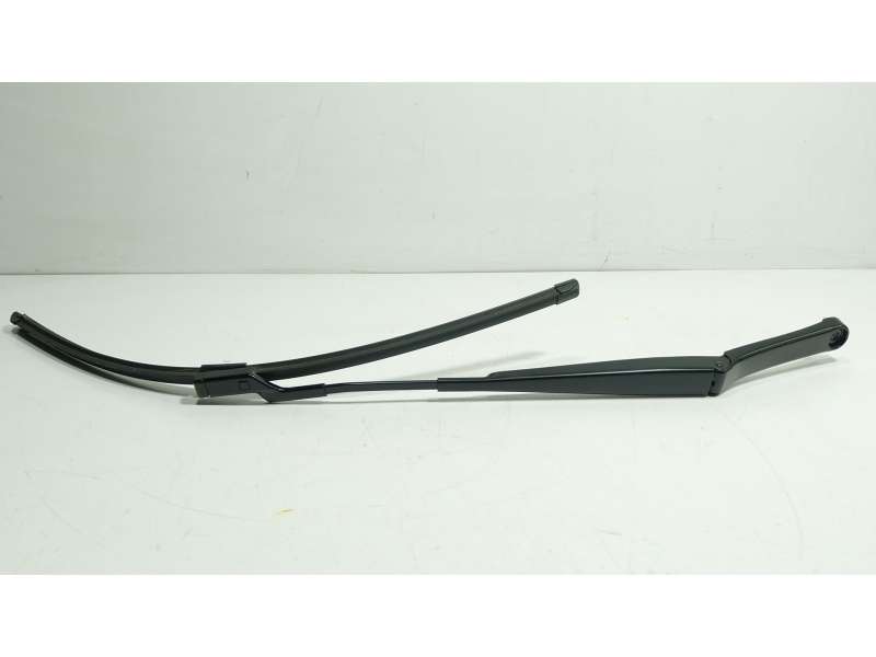Recambio de brazo limpia delantero derecho para volkswagen tiguan 2.0 tdi referencia OEM IAM  571955409 