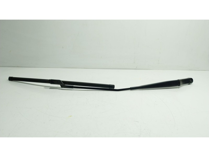 Recambio de brazo limpia delantero izquierdo para volkswagen tiguan 2.0 tdi referencia OEM IAM  571955410 