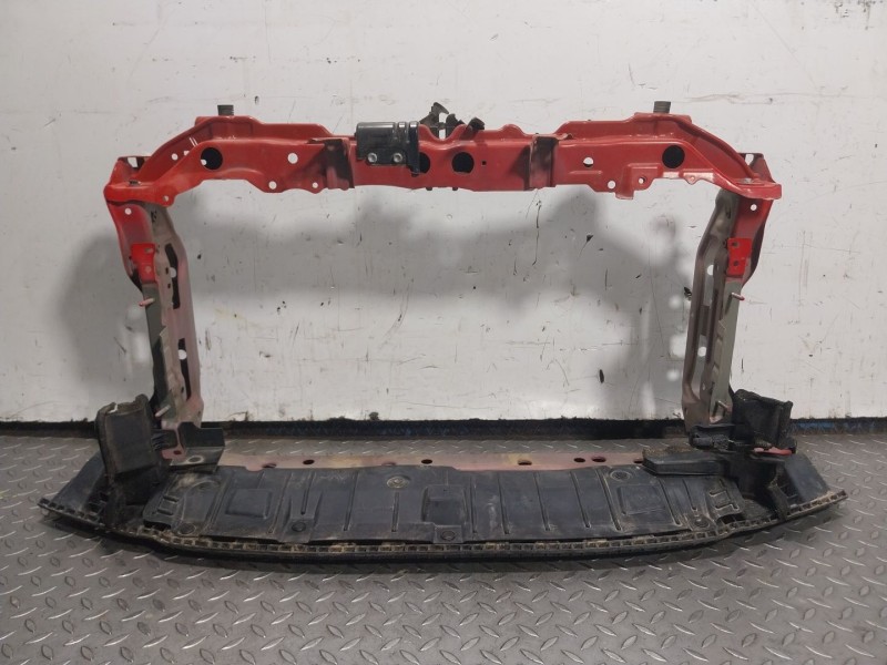 Recambio de frente delantero para toyota yaris (_p13_) 1.5 (nsp131_) referencia OEM IAM   