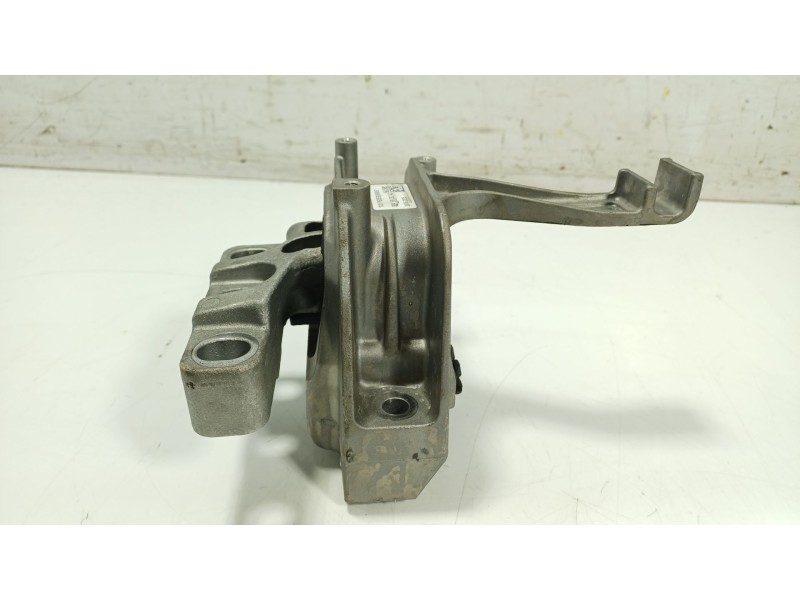 Recambio de soporte motor derecho para volkswagen tiguan 2.0 tdi referencia OEM IAM  5WA199262AQ 