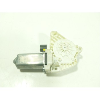 MOTOR ELEVALUNAS DELANTERO DERECHO 5Q4959802B 