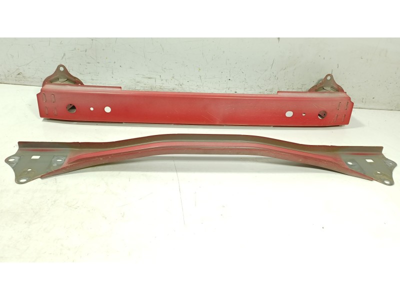 Recambio de refuerzo paragolpes trasero para toyota yaris (_p13_) 1.5 (nsp131_) referencia OEM IAM  52164F 