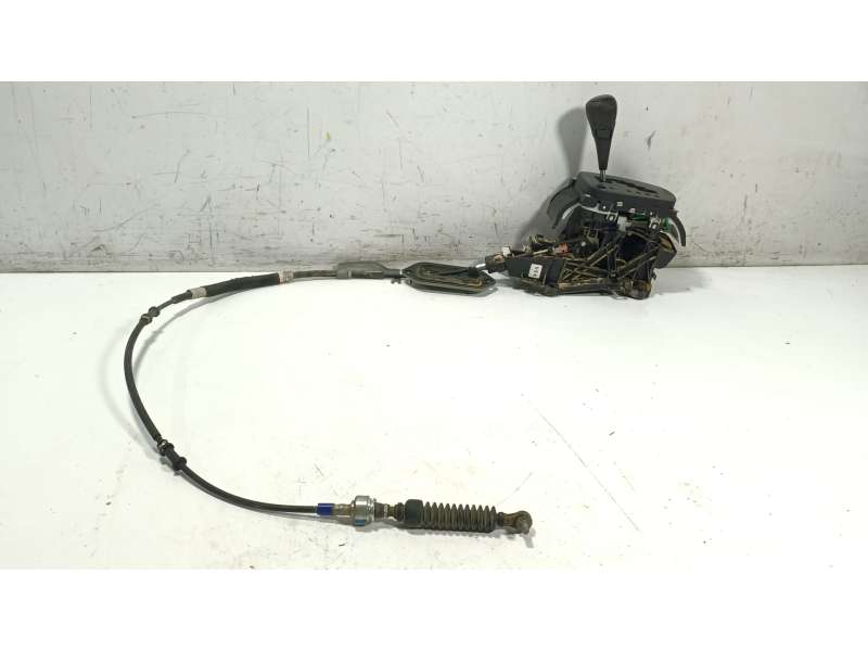 Recambio de palanca cambio para toyota yaris (_p13_) 1.5 (nsp131_) referencia OEM IAM   