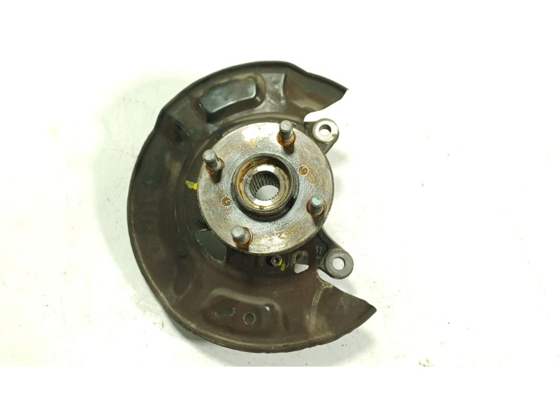 Recambio de mangueta delantera derecha para toyota yaris (_p13_) 1.5 (nsp131_) referencia OEM IAM   