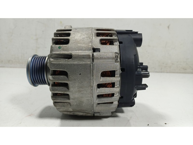 Recambio de alternador para volkswagen tiguan 2.0 tdi referencia OEM IAM  05L903028 