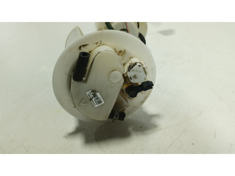 Recambio de aforador para toyota yaris (_p13_) 1.5 (nsp131_) referencia OEM IAM  777040D090 