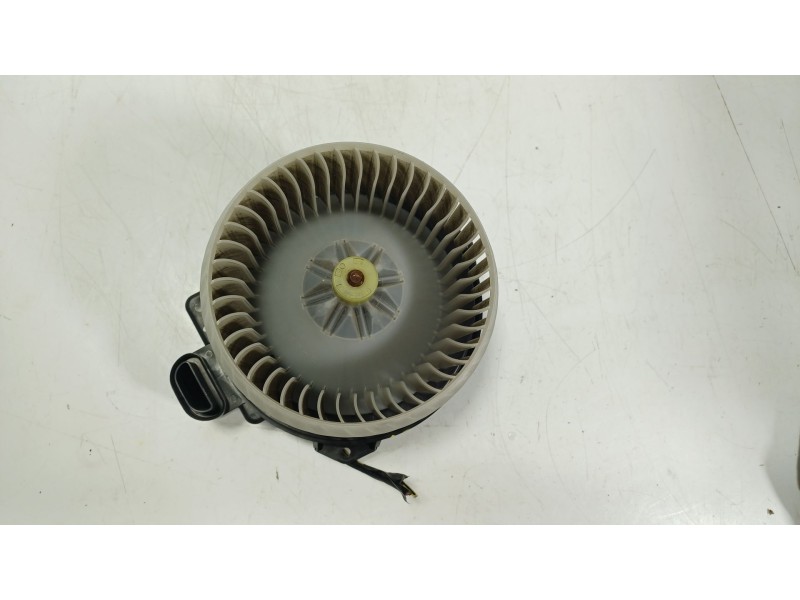Recambio de motor calefaccion para toyota yaris (_p13_) 1.5 (nsp131_) referencia OEM IAM   