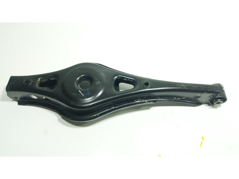 Recambio de brazo suspension inferior trasero izquierdo para omoda omoda5 hev referencia OEM IAM  202002546AA 
