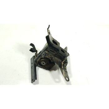 SOPORTE MOTOR IZQUIERDO 123720M100 