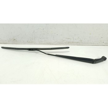 BRAZO LIMPIA DELANTERO IZQUIERDO 852210D240 