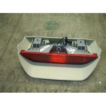 PILOTO TRASERO CENTRAL 927501C000 