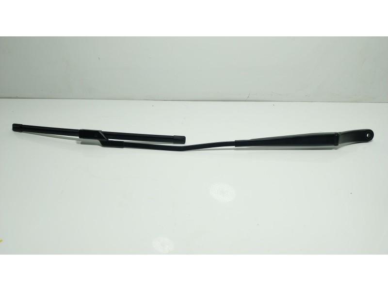 Recambio de brazo limpia delantero derecho para omoda omoda5 hev referencia OEM IAM  608000183AA 
