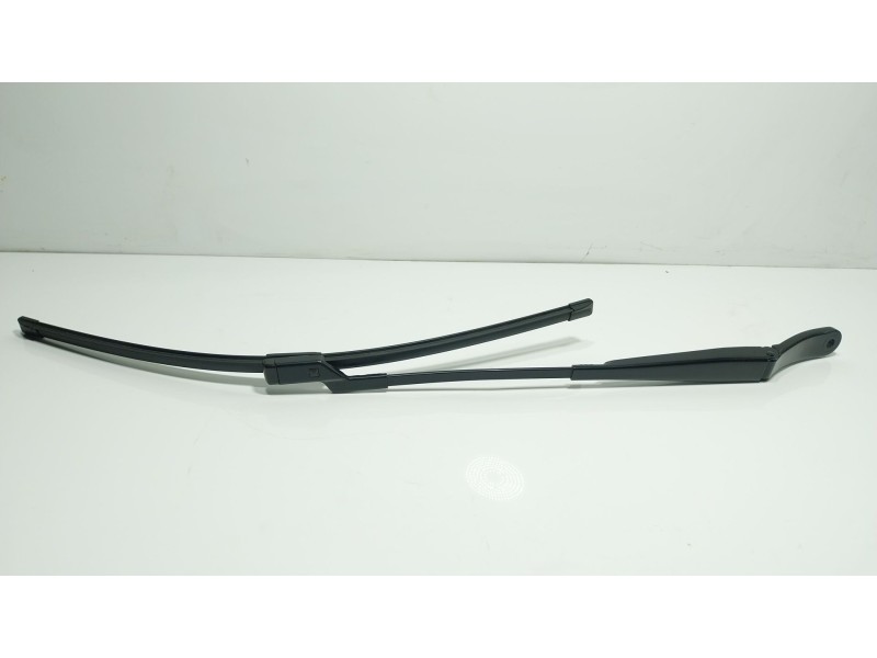 Recambio de brazo limpia delantero izquierdo para omoda omoda5 hev referencia OEM IAM  608000185AA 