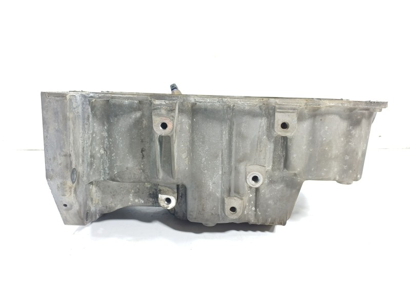Recambio de carter para renault megane iv hatchback (b9a/m/n_) 1.5 dci 90 (b9a1) referencia OEM IAM  111105878R 