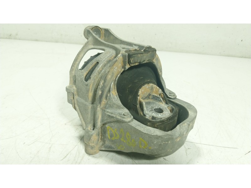Recambio de soporte motor derecho para volkswagen touareg (cr7, rc8) 3.0 tdi 4motion referencia OEM IAM 4M0199372HC  